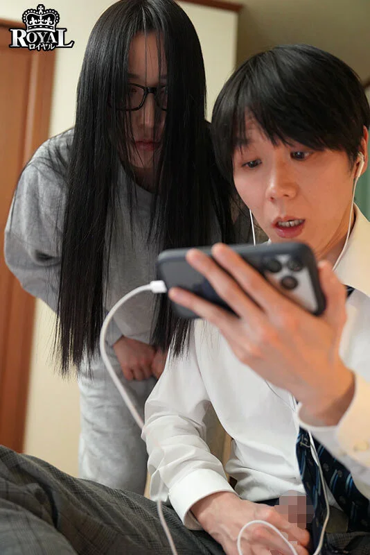 オナニーを姉に見つかる